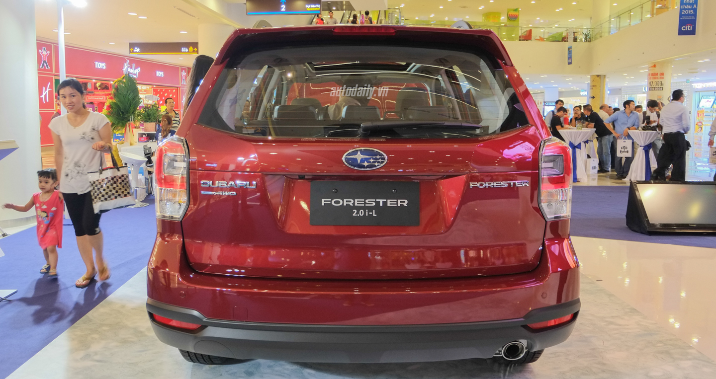 Chi tiết Subaru Forester 2016 bản 2.0i-L giá 1,445 tỷ đồng Subaru_Forester_2016_2.0i-L (4).jpg