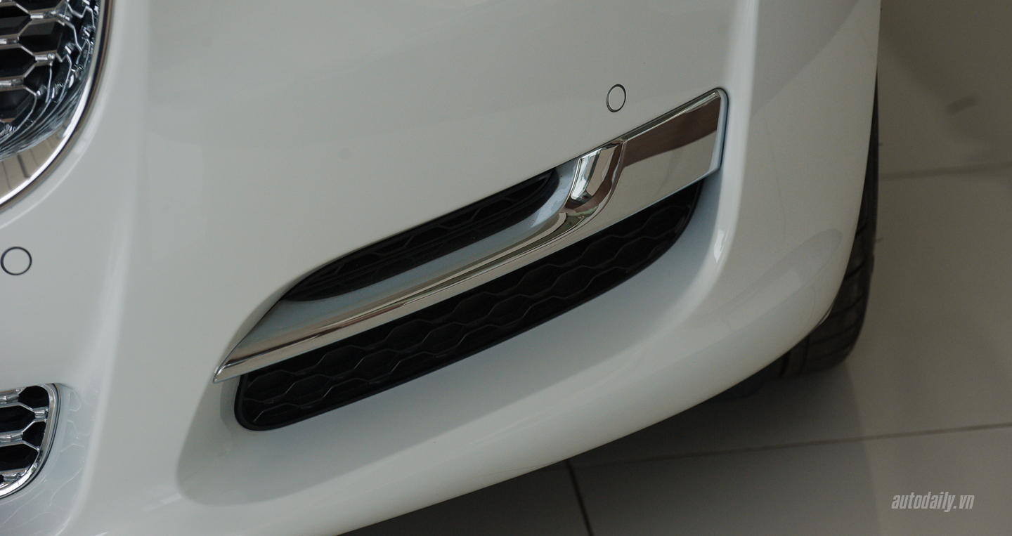 Ảnh chi tiết Jaguar XJL Portfolio 2016 tại Hà Nội jaguar XJL 2016 (22).jpg