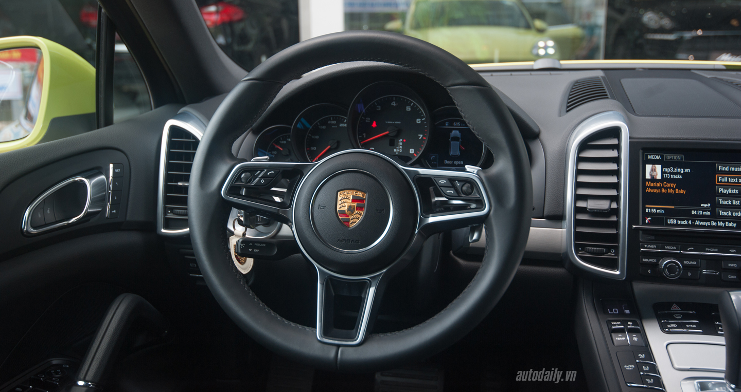 Nội thất Porsche Cayenne màu độc nhất Việt Nam Porsche Cayenne  1 (23).JPG