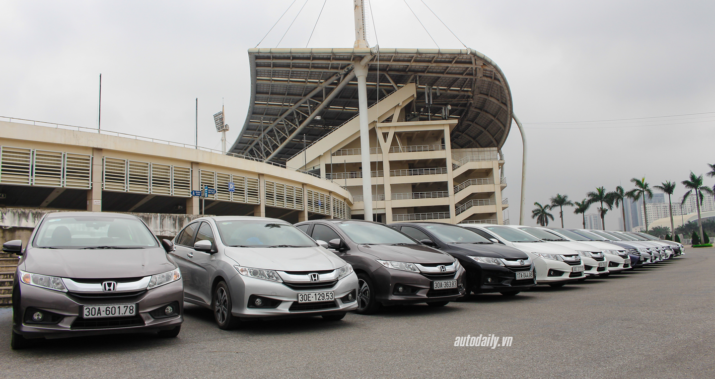 Ảnh dàn xe Honda City offline hoành tráng tại Hà Nội honda city (10).jpg