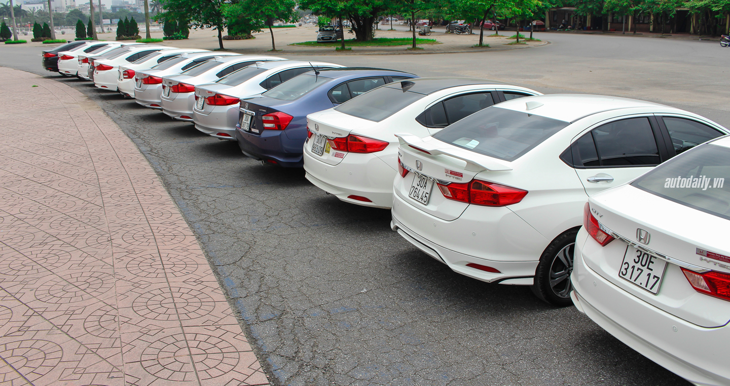 Ảnh dàn xe Honda City offline hoành tráng tại Hà Nội honda city (17)-1.jpg