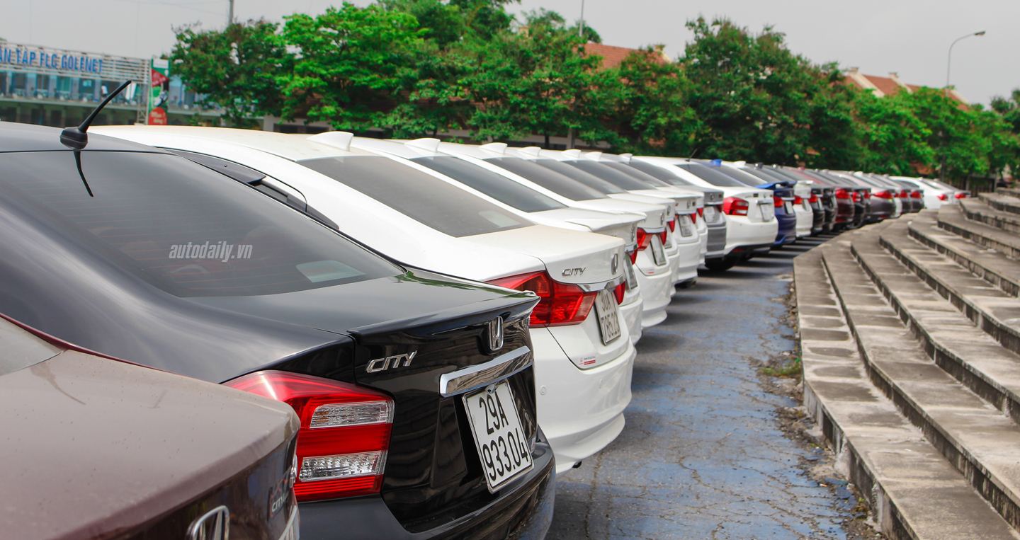 Ảnh dàn xe Honda City offline hoành tráng tại Hà Nội honda city (21).jpg