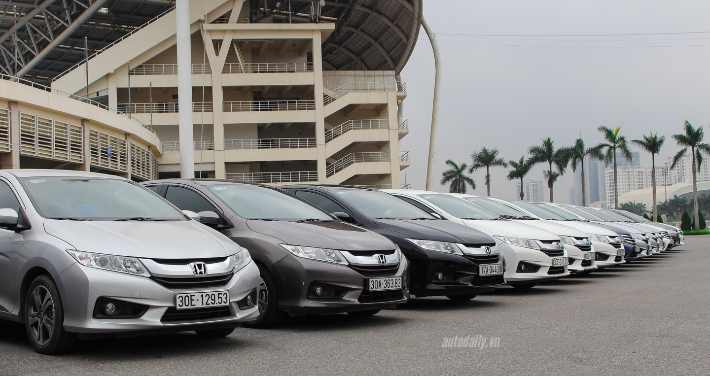 Ảnh dàn xe Honda City offline hoành tráng tại Hà Nội honda city (7).JPG