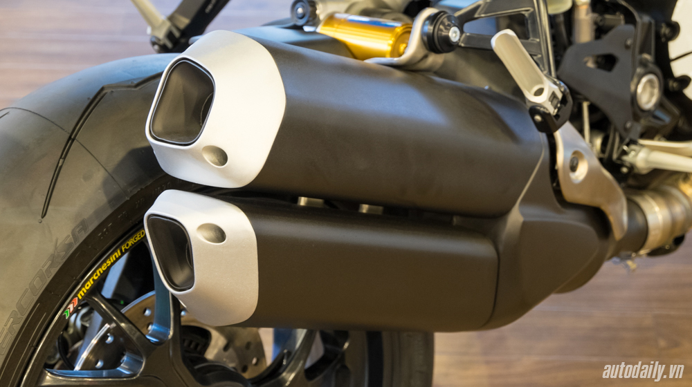 Ảnh chi tiết Ducati Monster 1200R tại Việt Nam Monster 1200R (9).jpg