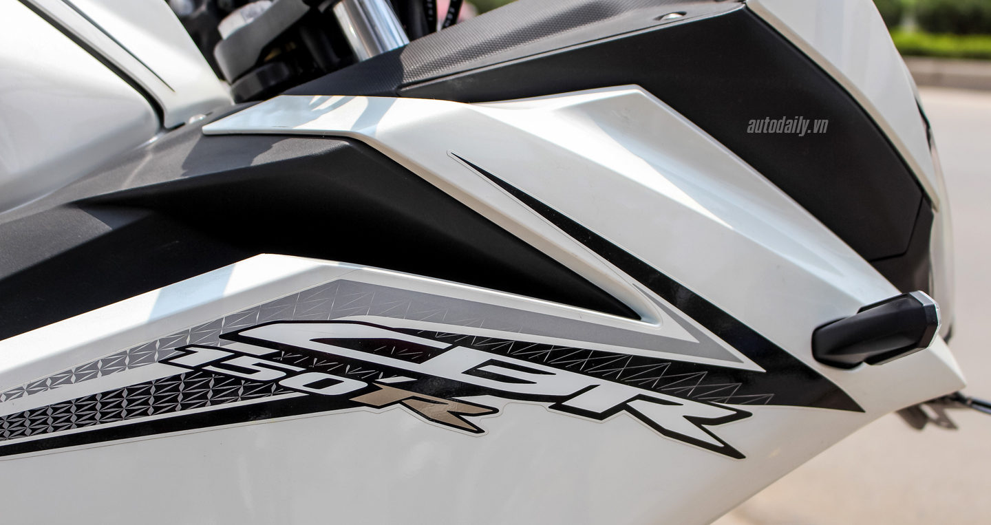 Ảnh chi tiết Honda CBR150R 2016 tại Hà Nội IMG_5802 copy.JPG