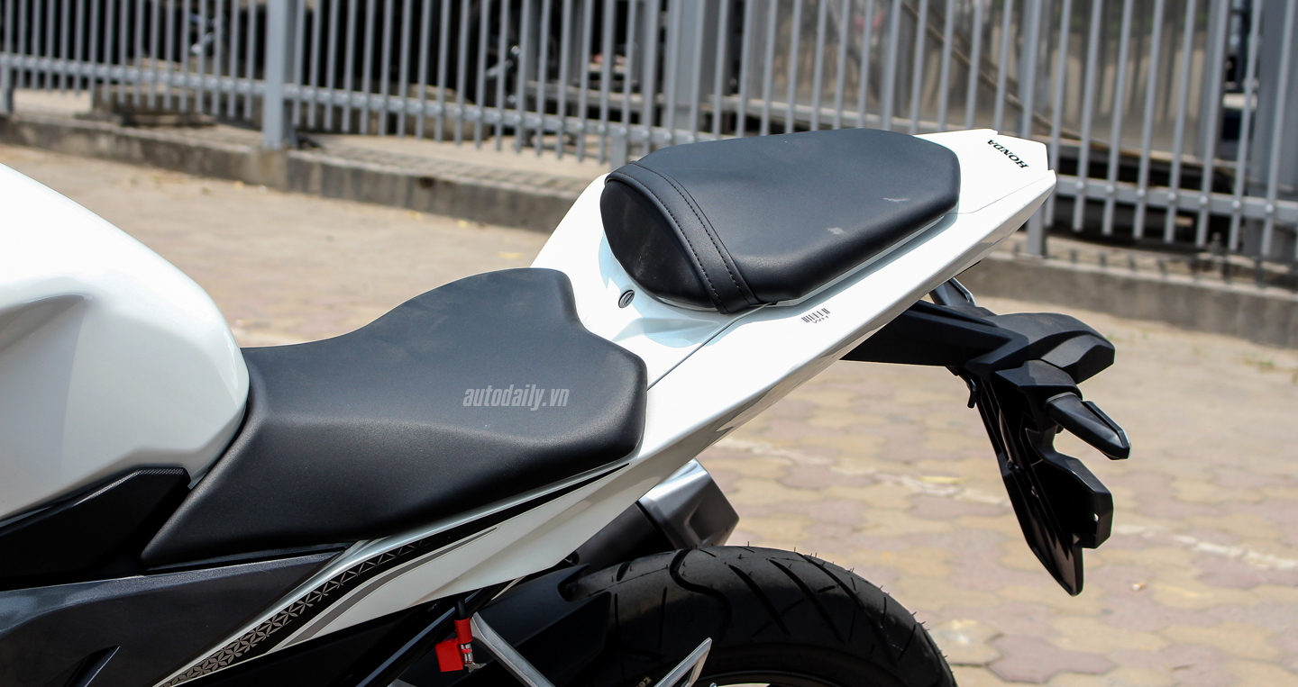 Ảnh chi tiết Honda CBR150R 2016 tại Hà Nội IMG_5822 copy.JPG