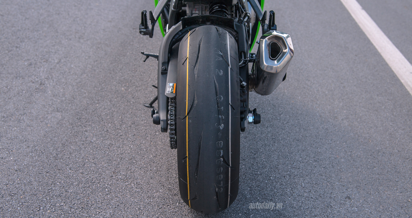 Ảnh chi tiết Kawasaki Ninja ZX-10R 2016 đầu tiên tại Hà Nội DTC_9425 copy.JPG