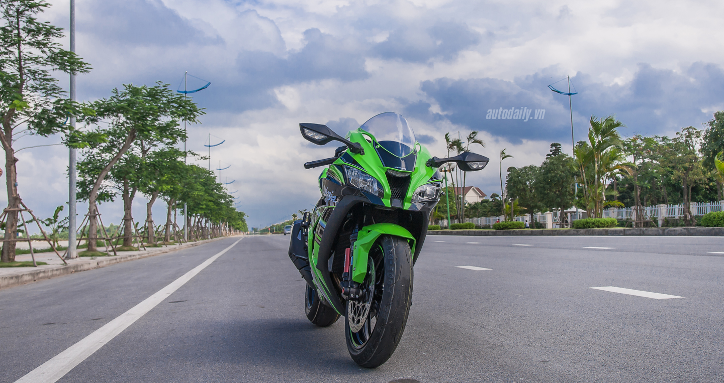 Ảnh chi tiết Kawasaki Ninja ZX-10R 2016 đầu tiên tại Hà Nội Kawasaki ZX-10R 2016 (24).JPG