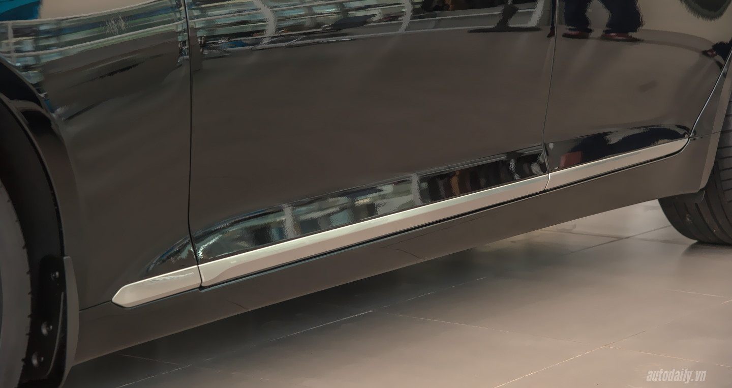 Ảnh chi tiết ngoại thất Hyundai Genesis Sedan 2016 tại Việt Nam Hyundai Genesis sedan (32).JPG