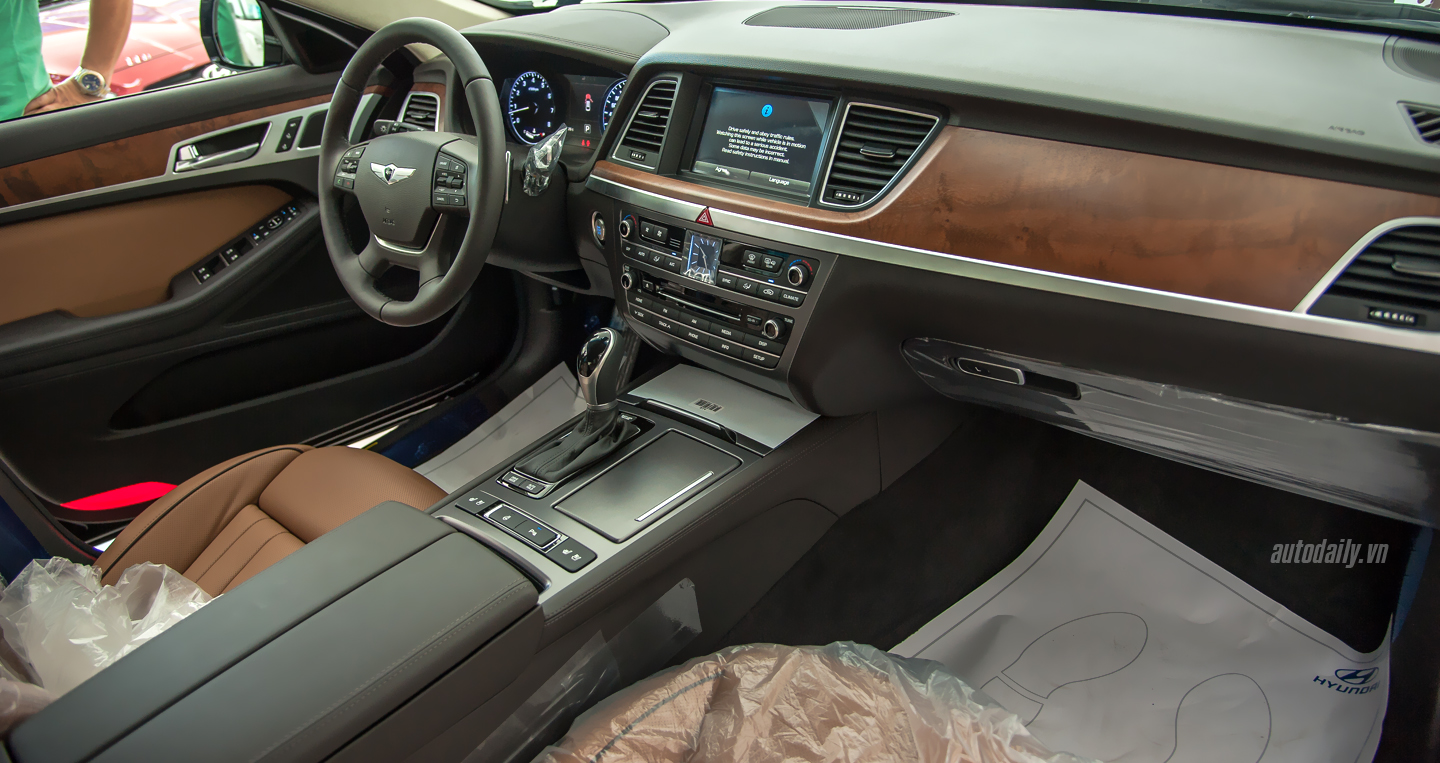 Ảnh chi tiết nội thất Hyundai Genesis Sedan 2016 tại Việt Nam Hyundai Genesis sedan (4).jpg