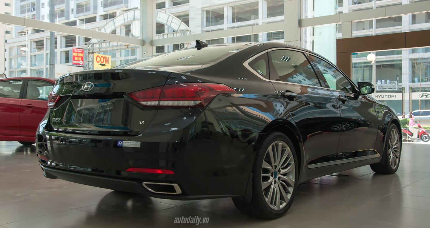 Ảnh chi tiết ngoại thất Hyundai Genesis Sedan 2016 tại Việt Nam Hyundai Genesis sedan (40).jpg