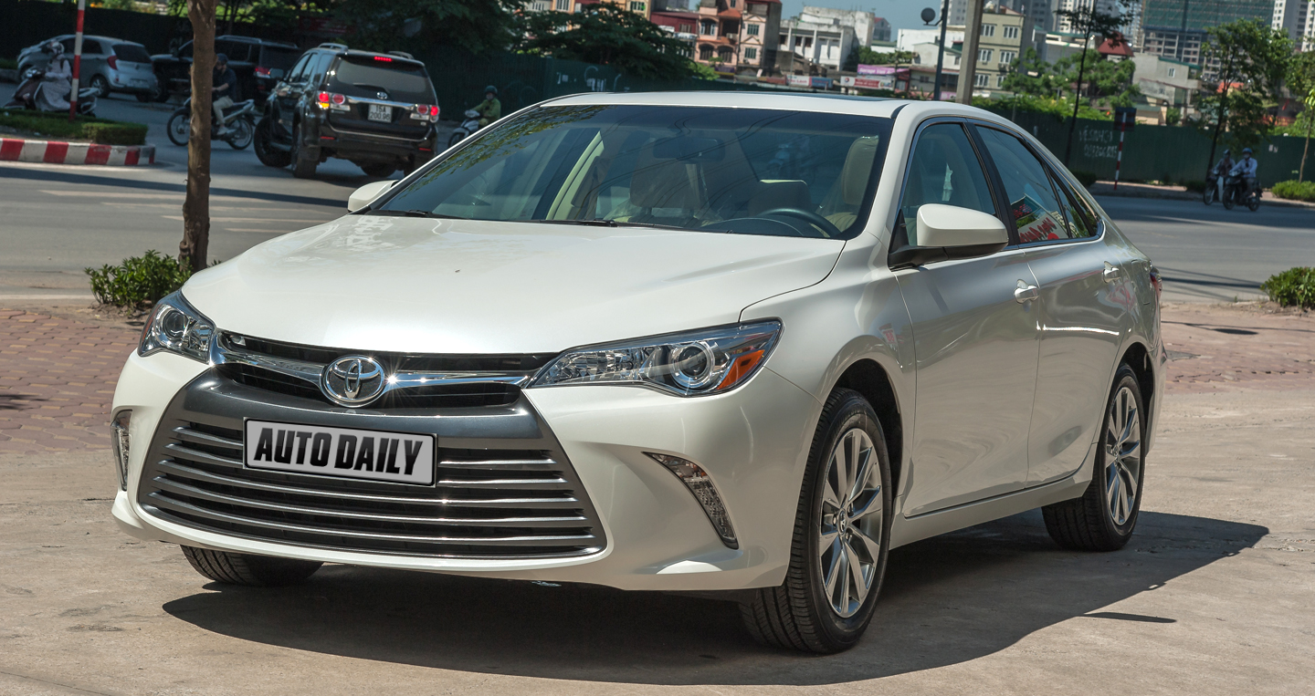 2019 Toyota Camry XLE V6 Review A Reliable Pick Gets Better Tech  Digital  Trends