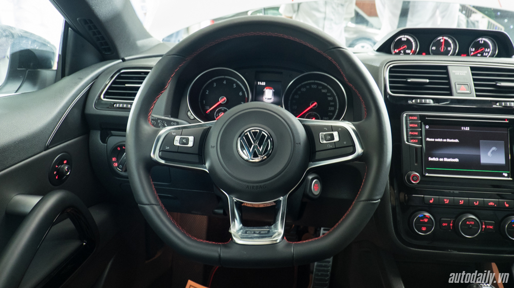 Ảnh chi tiết nội thất Volkswagen Scirocco GTS Scirocco GTS (9).jpg