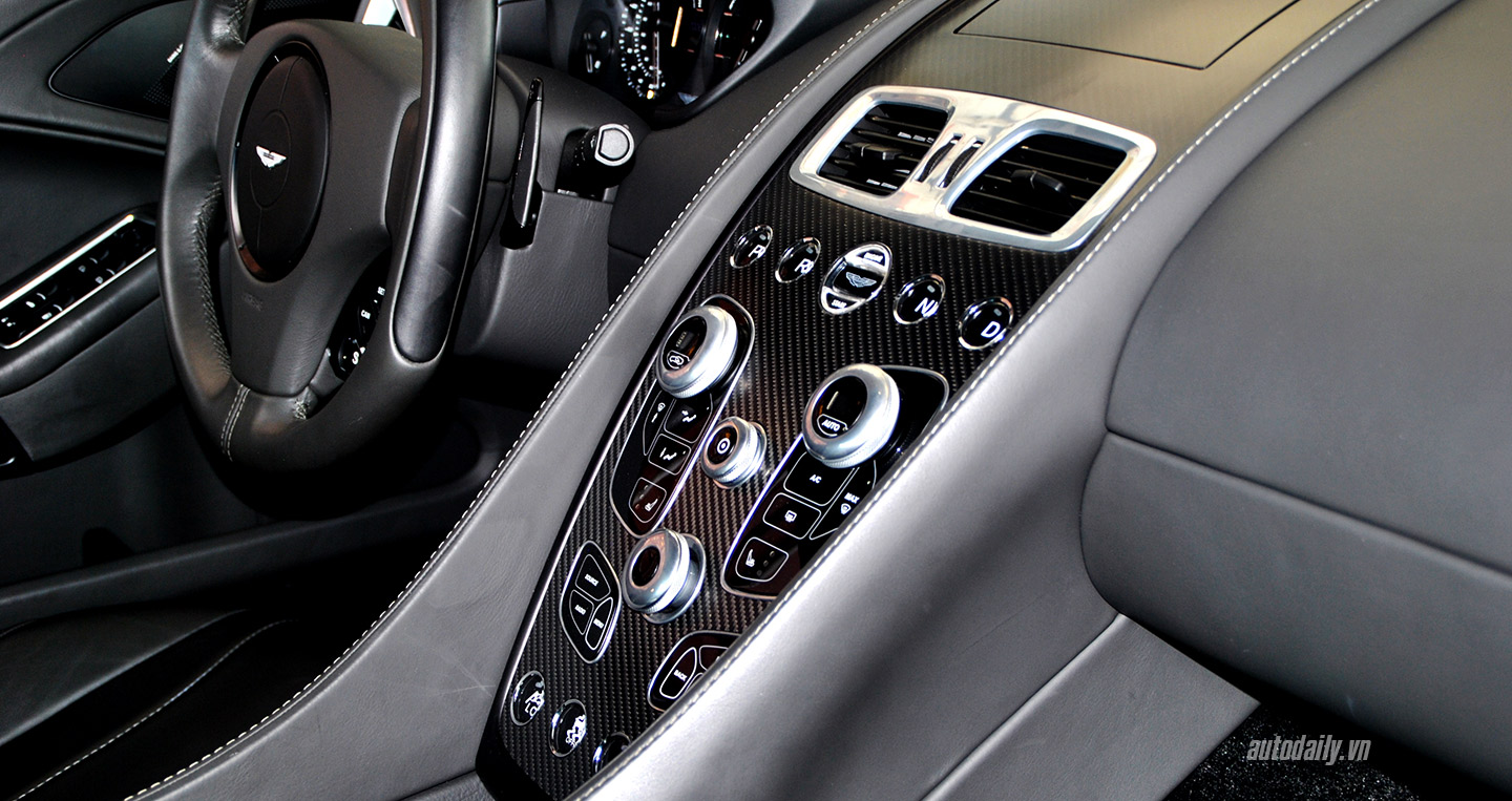 Ảnh chi tiết Aston Martin Vanquish 2015 thứ 4 tại Việt Nam aston-martin-vanquish (11).jpg