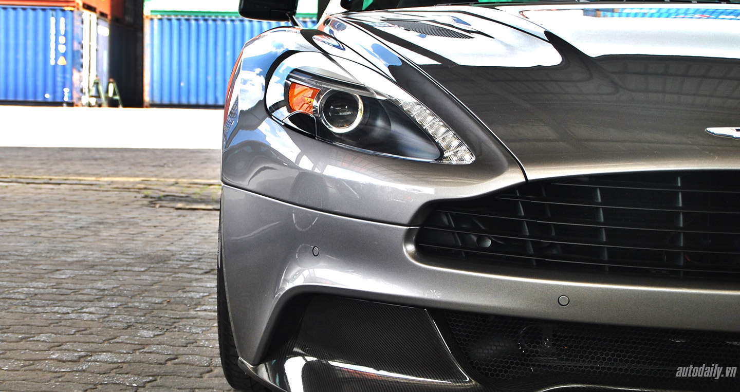 Ảnh chi tiết Aston Martin Vanquish 2015 thứ 4 tại Việt Nam aston-martin-vanquish (3).jpg