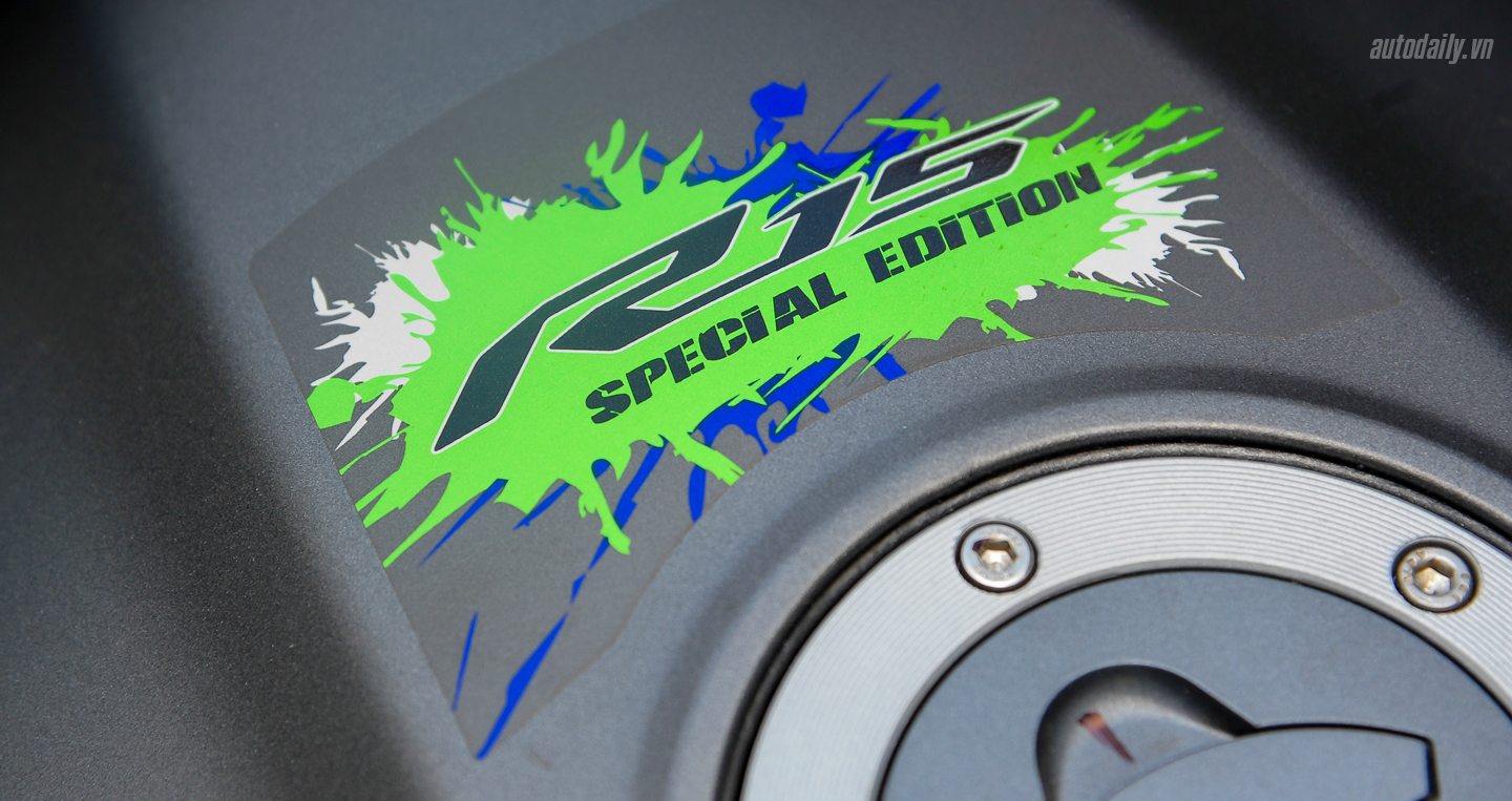 Ảnh chi tiết Yamaha R15 màu mới tại Việt Nam Yamaha R15 (18).JPG