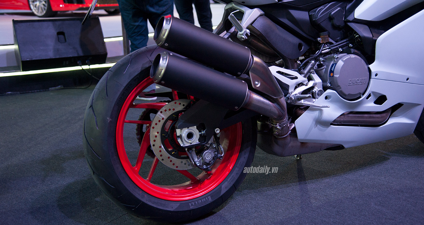 Ảnh chi tiết Ducati 959 Panigale vừa ra mắt tại Việt Nam ducati-959-panigale (7).jpg