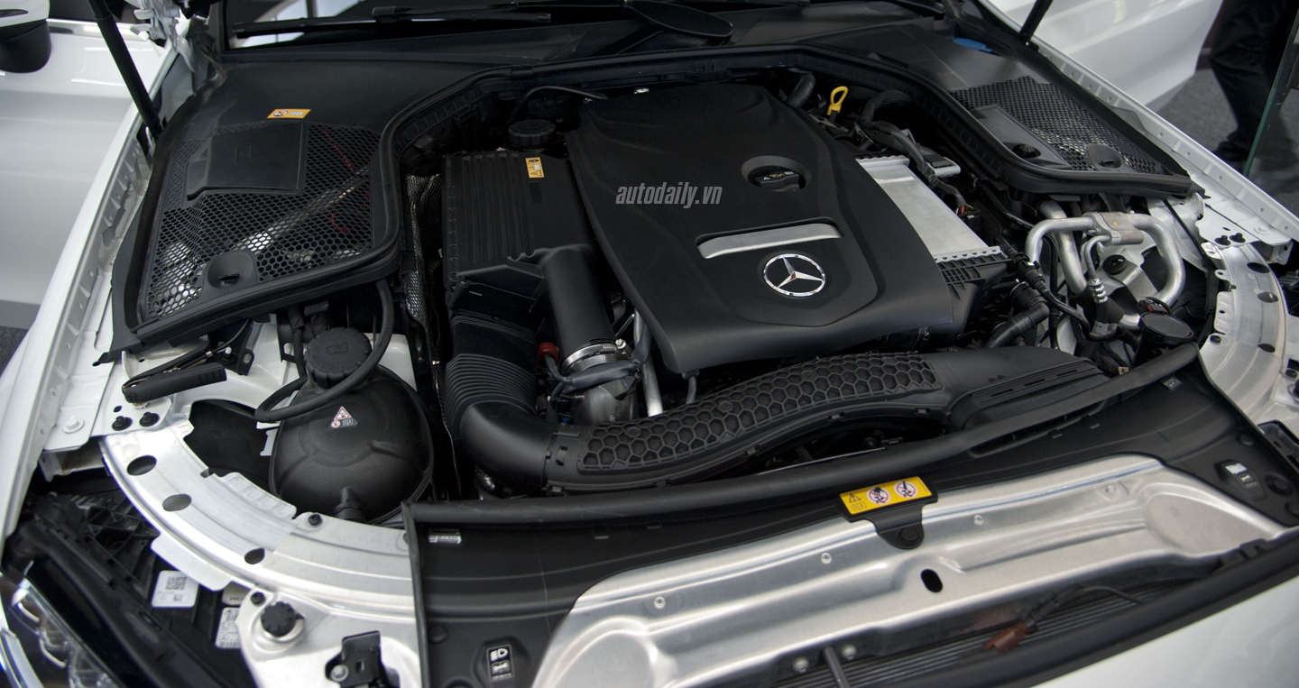 Ảnh chi tiết Mercedes C 300 Coupe 2016 tại Việt Nam Mercedes C300 Coupe (14).jpg