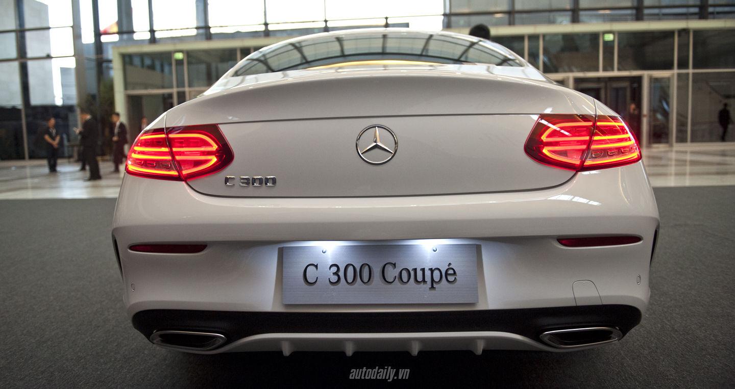 Ảnh chi tiết Mercedes C 300 Coupe 2016 tại Việt Nam Mercedes C300 Coupe (6).JPG