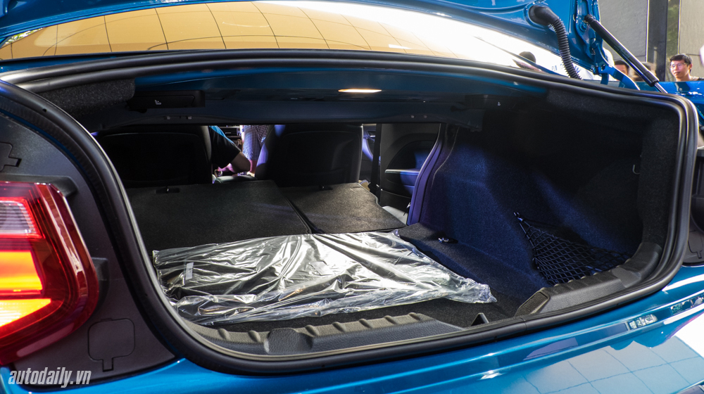 Ảnh chi tiết ngoại thất BMW M2 Coupe NHON8571.jpg