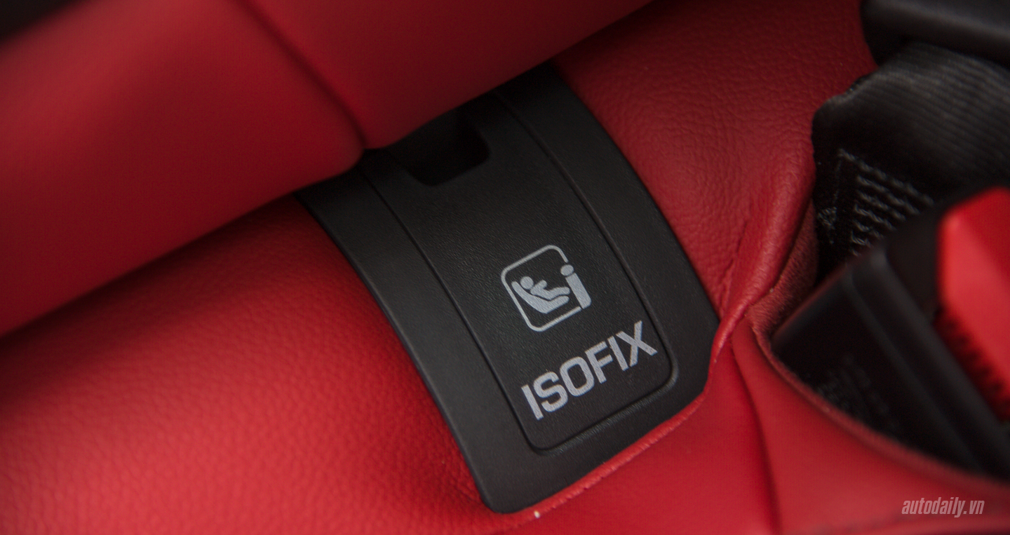 Ảnh chi tiết Jaguar XE S đầu tiên tại Việt Nam Jaguar XE S (33).JPG