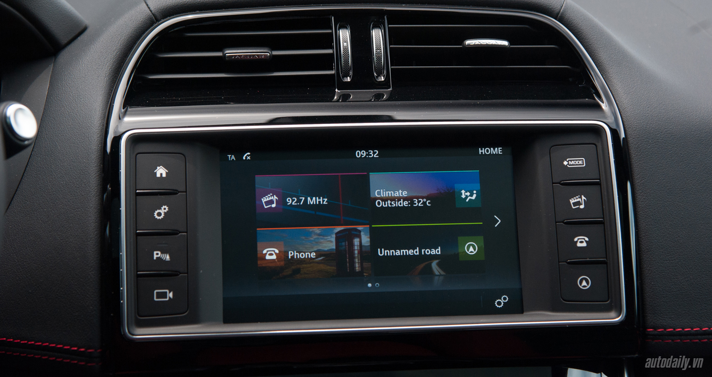 Ảnh chi tiết Jaguar XE S đầu tiên tại Việt Nam Jaguar XE S (5).jpg