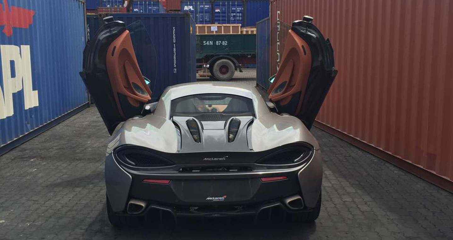 Ảnh chi tiết McLaren 570S Coupe đầu tiên về Việt Nam McLaren 570S (10).jpg