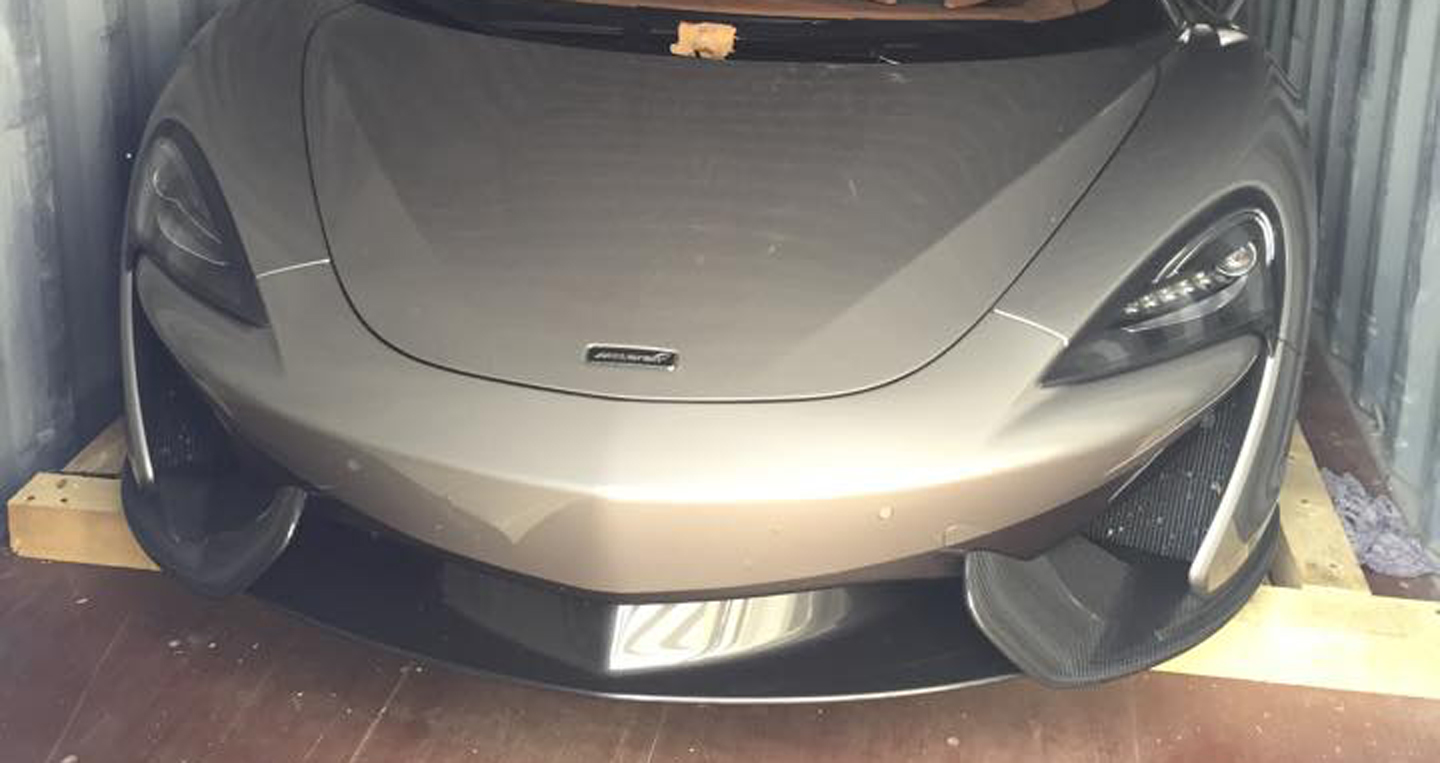 Ảnh chi tiết McLaren 570S Coupe đầu tiên về Việt Nam McLaren 570S (14).jpg