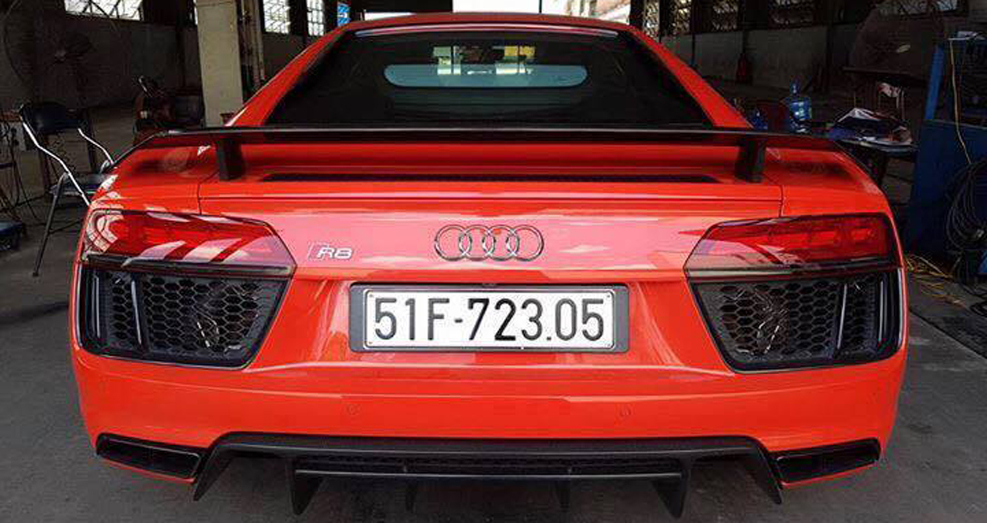 Thêm ảnh siêu xe và xe sang dồn dập đập công trước ngày 1/7 Siêu xe (13).JPG