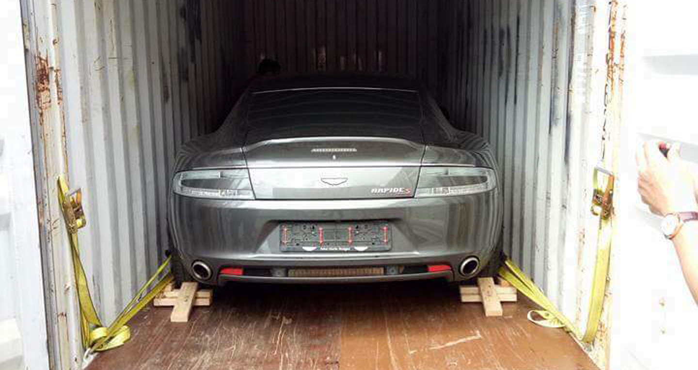 Thêm ảnh siêu xe và xe sang dồn dập đập công trước ngày 1/7 Siêu xe (4).JPG