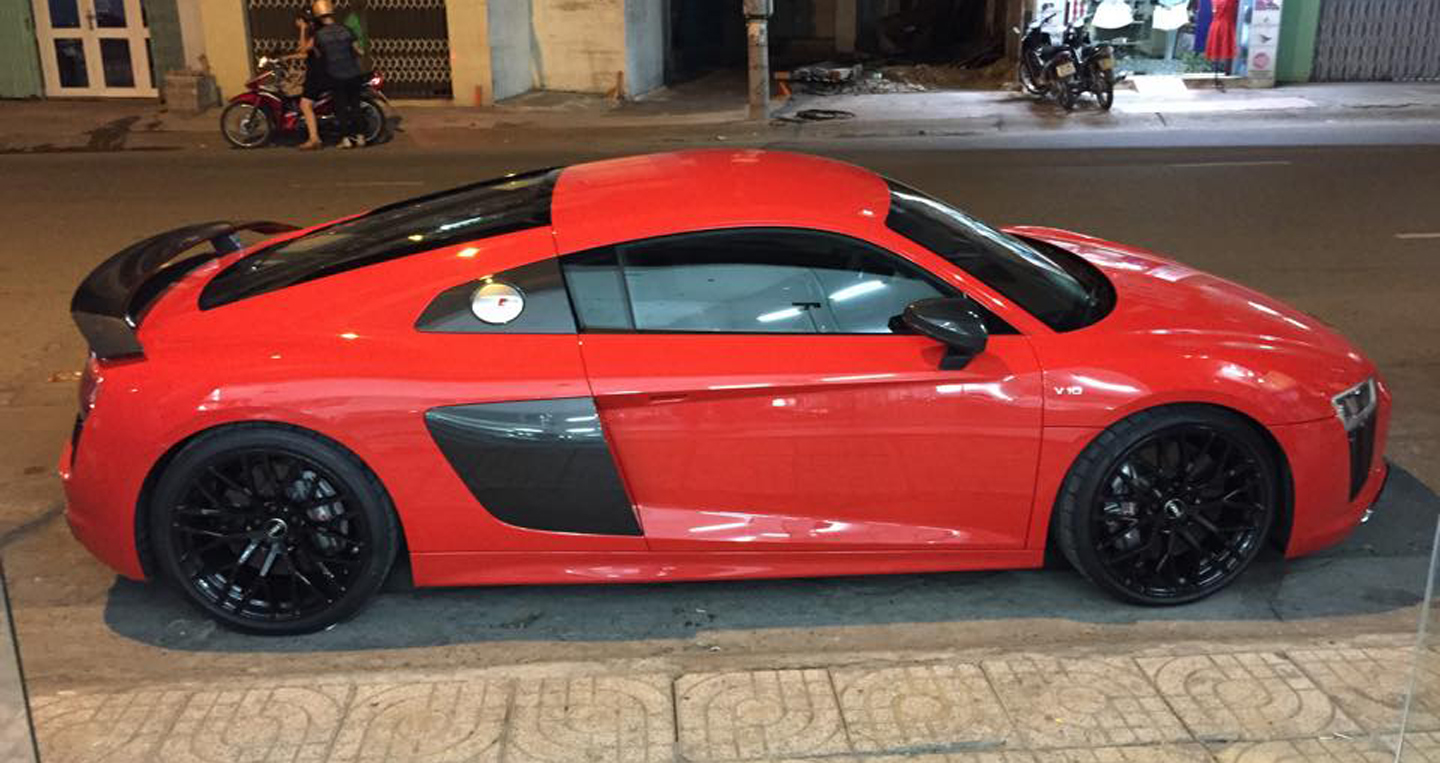 Thêm ảnh siêu xe và xe sang dồn dập đập công trước ngày 1/7 Siêu xe (9).JPG