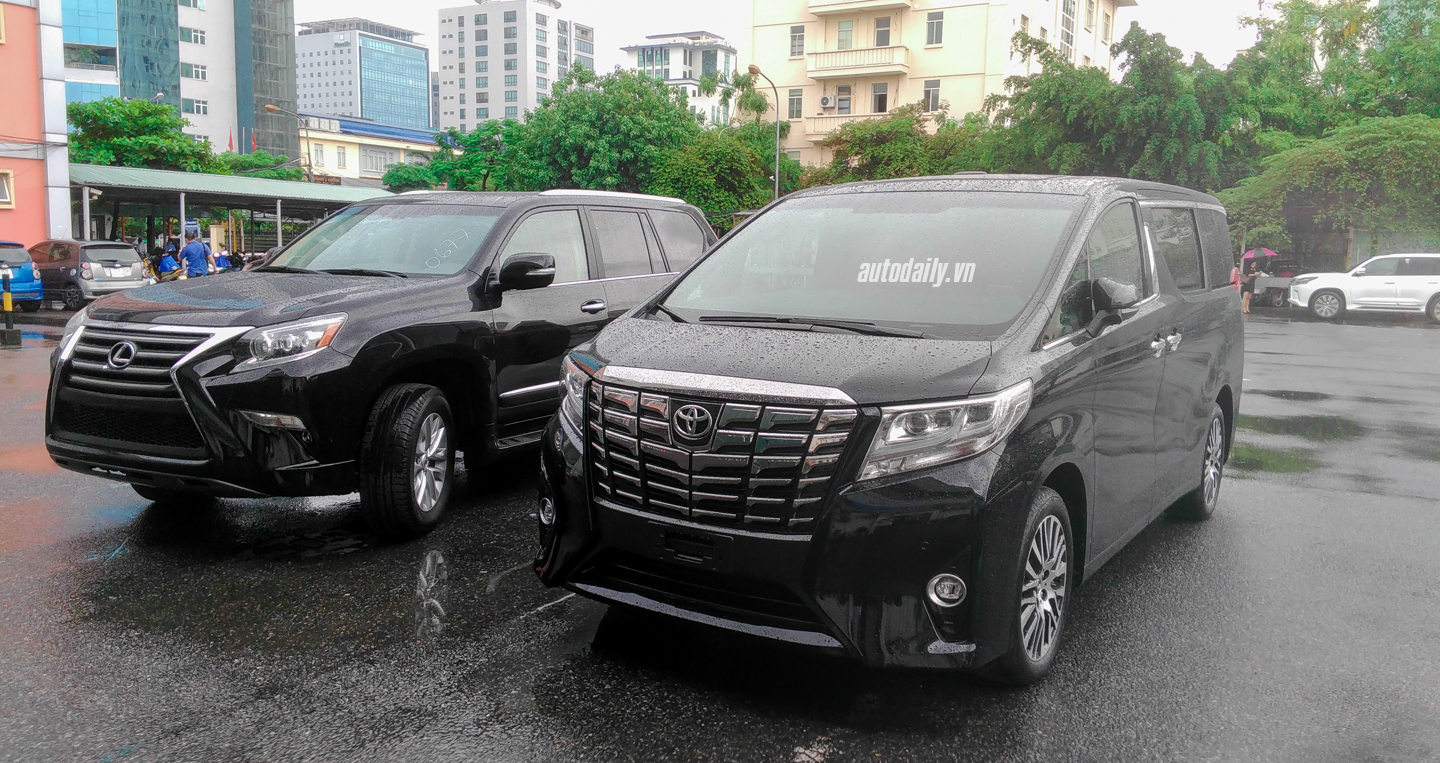 Thêm ảnh siêu xe và xe sang dồn dập đập công trước ngày 1/7 sieu xe 1 (1).jpg