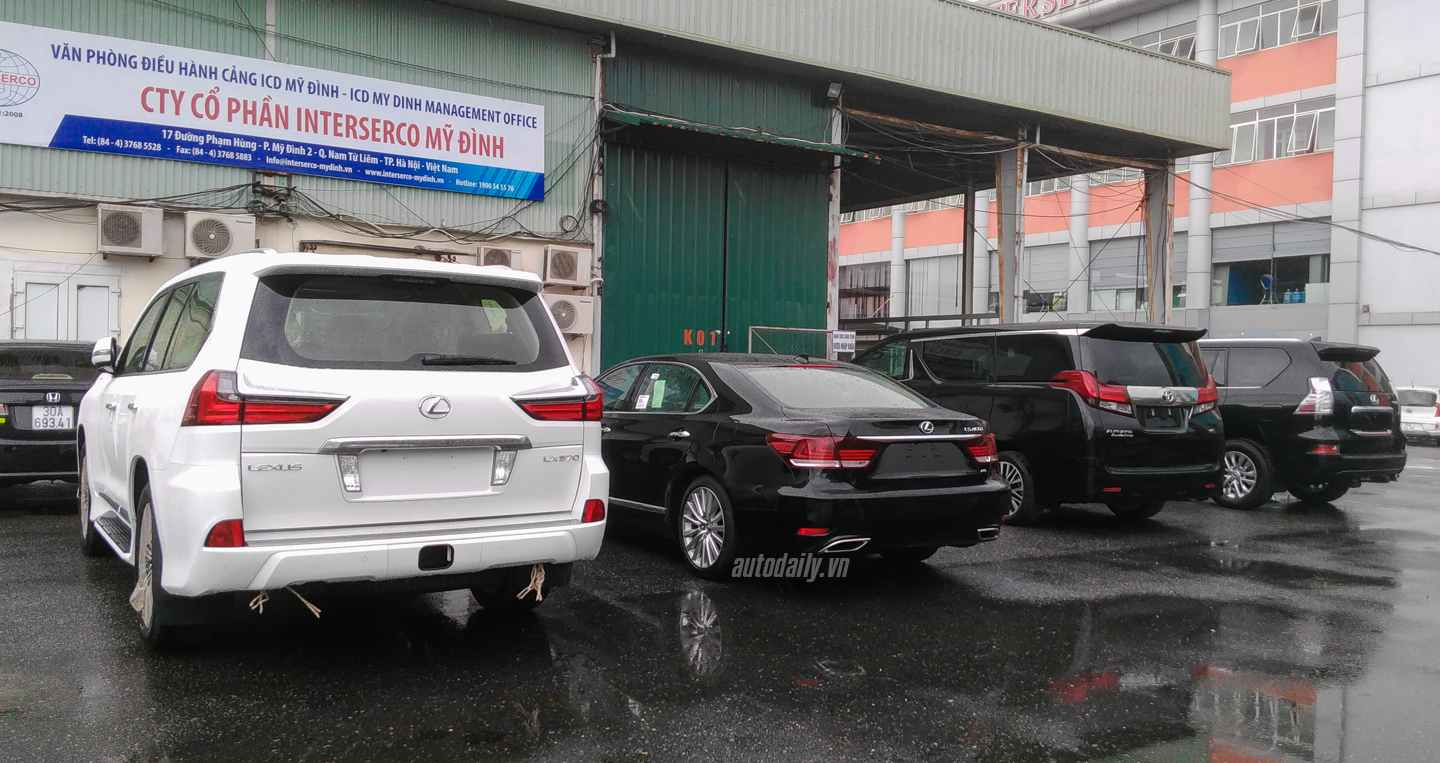 Thêm ảnh siêu xe và xe sang dồn dập đập công trước ngày 1/7 sieu xe 1 (11).jpg