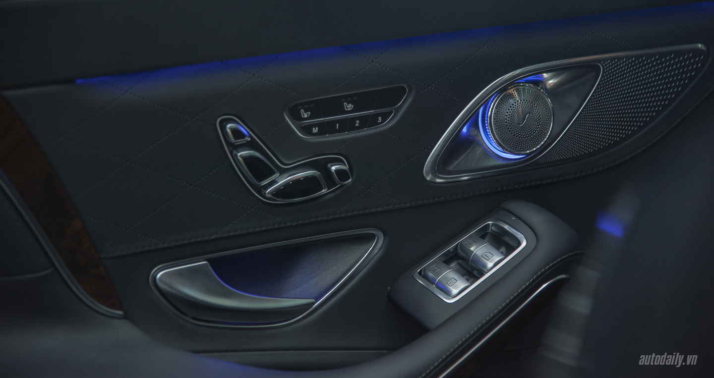 Ảnh chi tiết nội thất Mercedes Maybach S500 tại Hà Nội maybach S500 (16).jpg