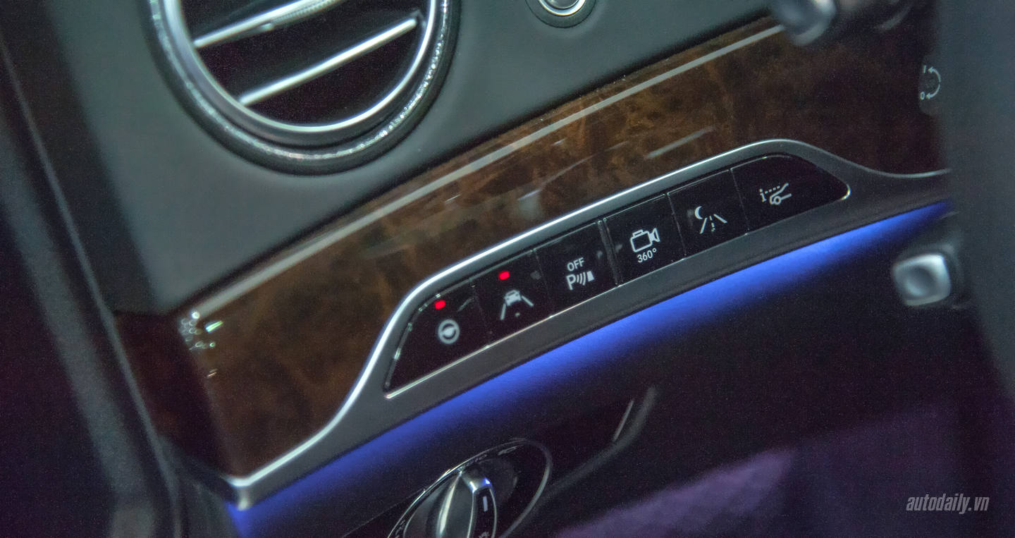 Ảnh chi tiết nội thất Mercedes Maybach S500 tại Hà Nội maybach S500 (23).jpg