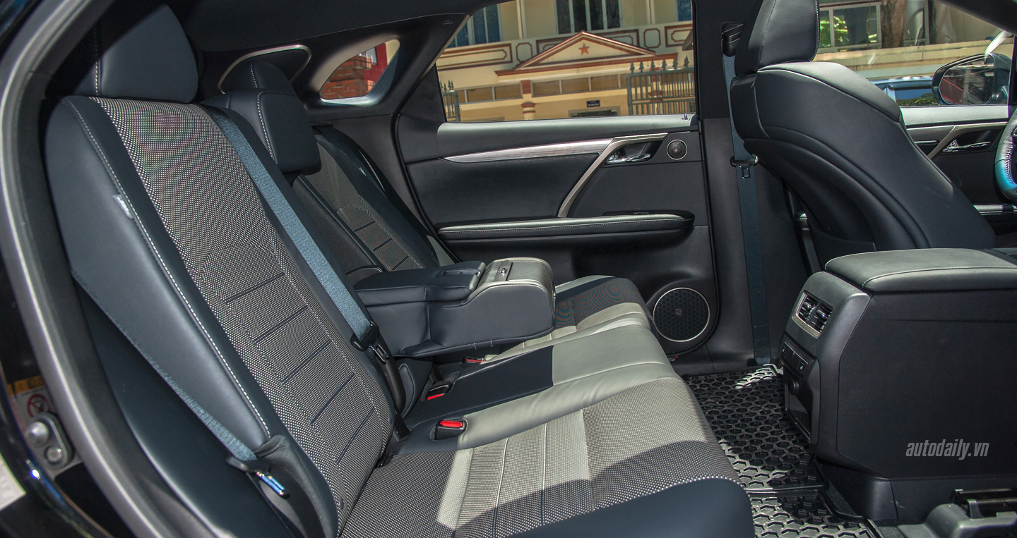Ảnh chi tiết nội thất Lexus RX 350 F-Sport 2016 tại Hà Nội Lexus RX350 FSport  (14).JPG