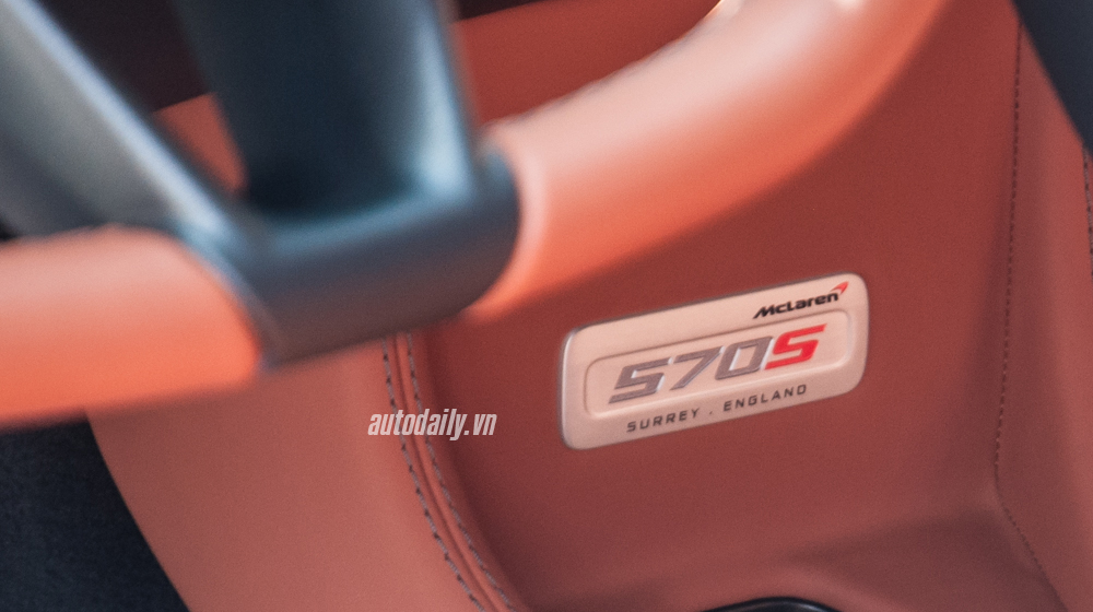 Ảnh chi tiết nội thất McLaren 570S độc nhất Việt Nam McLaren 570S (22).jpg