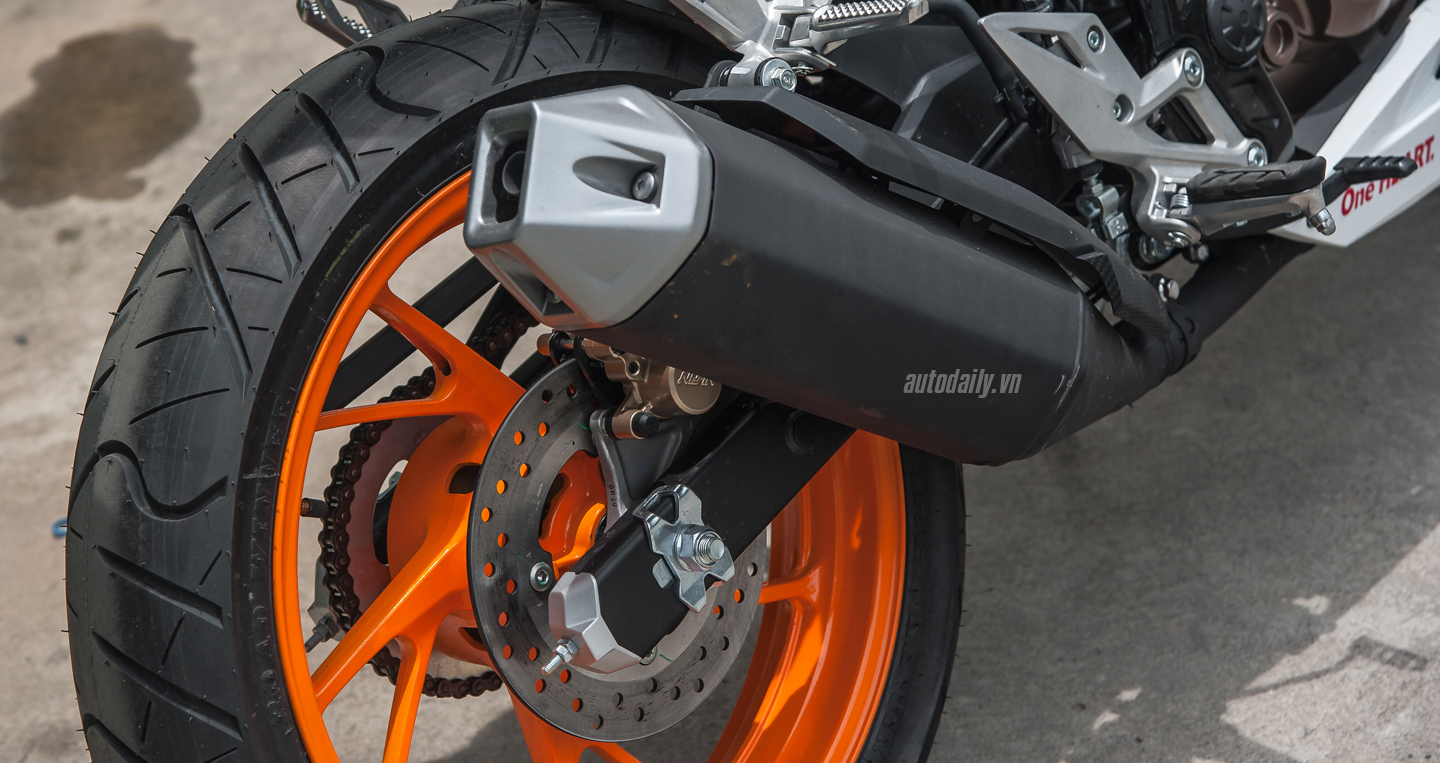 Ảnh chi tiết Honda CBR150R 2016 bản Repsol tại Hà Nội CBR150R 2016 (1).JPG