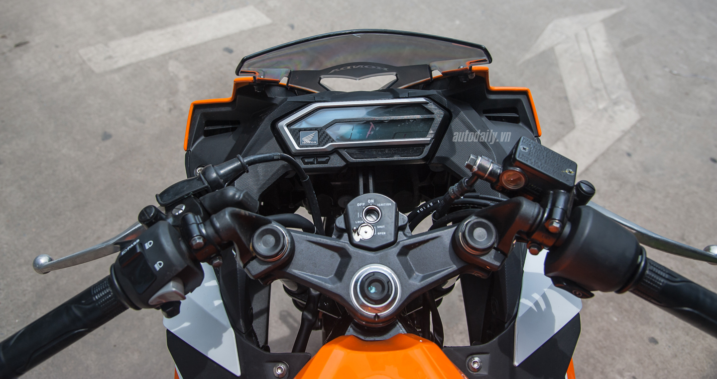 Ảnh chi tiết Honda CBR150R 2016 bản Repsol tại Hà Nội CBR150R 2016 (10).JPG