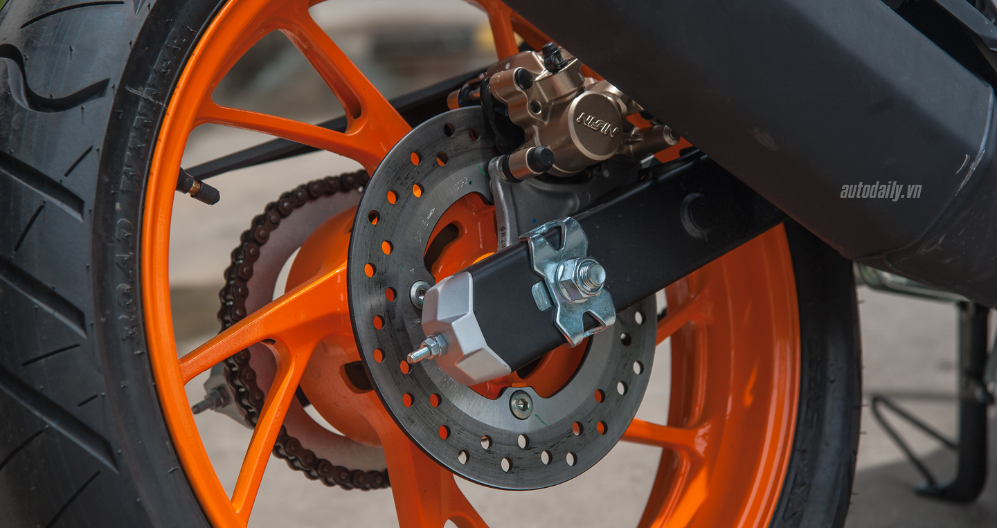 Ảnh chi tiết Honda CBR150R 2016 bản Repsol tại Hà Nội CBR150R 2016 (2).jpg