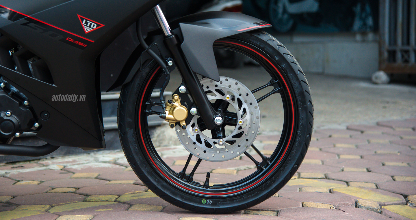 Ảnh chi tiết Yamaha Exciter 150 Matte Black tại đại lý Yamaha Exciter 150 (9).JPG