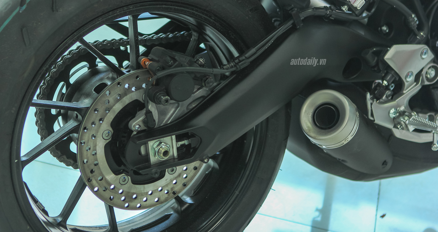 Ảnh chi tiết Yamaha XSR 900 ABS đầu tiên tại Hà Nội Yamaha XSR 900 (13).JPG