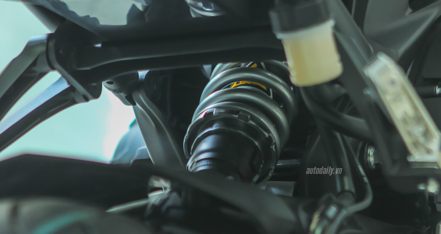 Ảnh chi tiết Yamaha XSR 900 ABS đầu tiên tại Hà Nội Yamaha XSR 900 (21).jpg