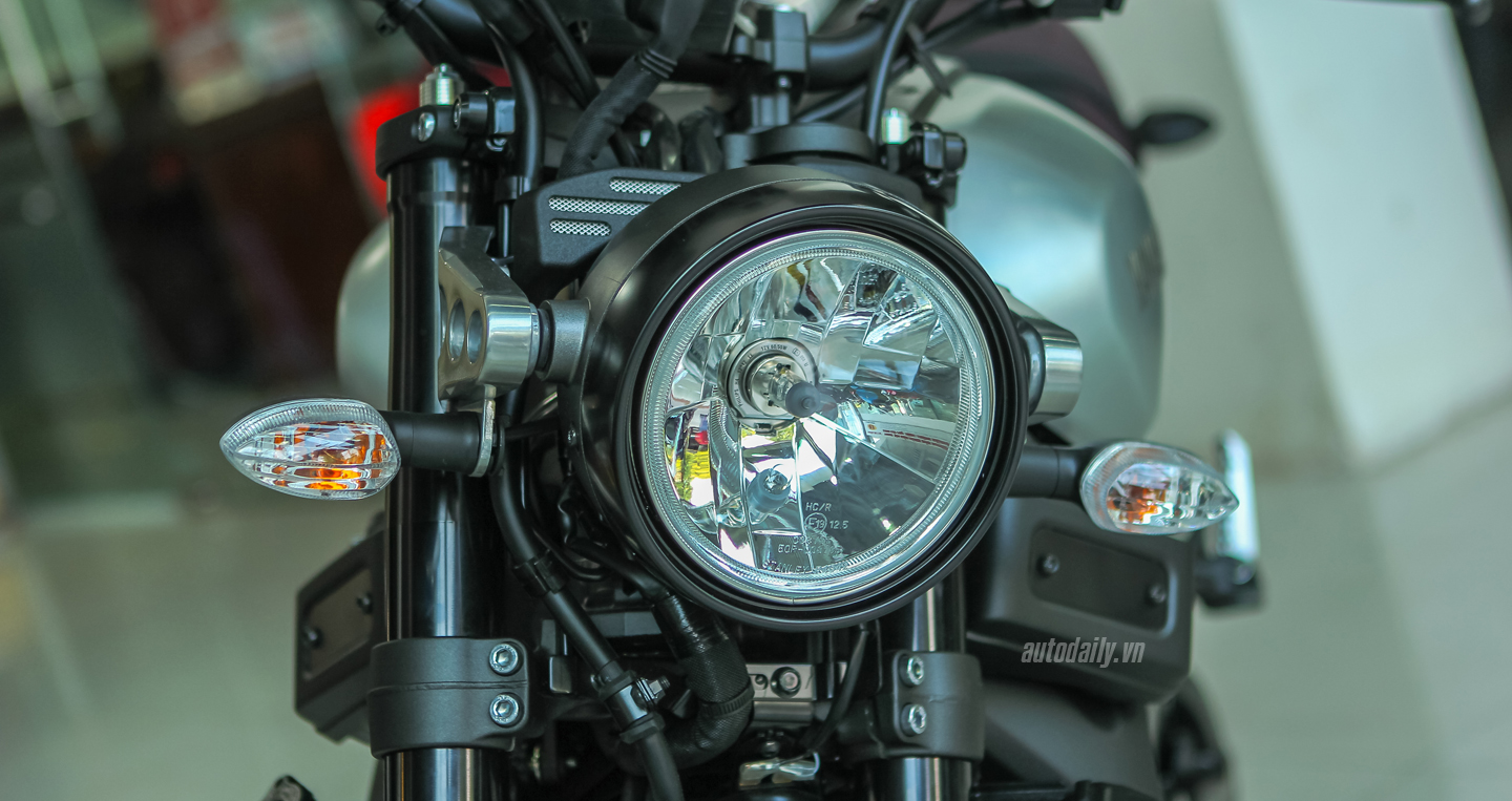 Ảnh chi tiết Yamaha XSR 900 ABS đầu tiên tại Hà Nội Yamaha XSR 900 (3).jpg