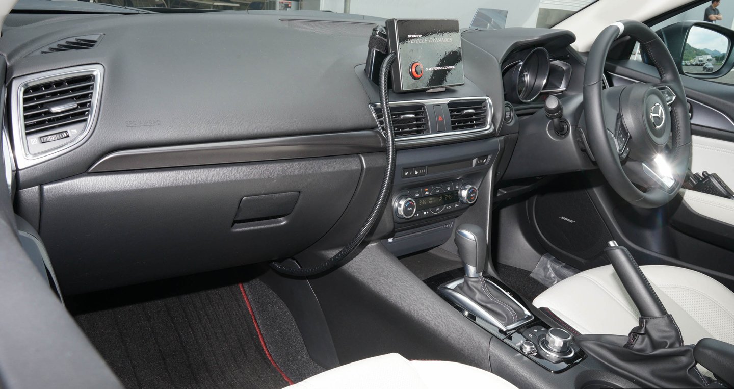 Ảnh chi tiết Mazda3 phiên bản cải tiến