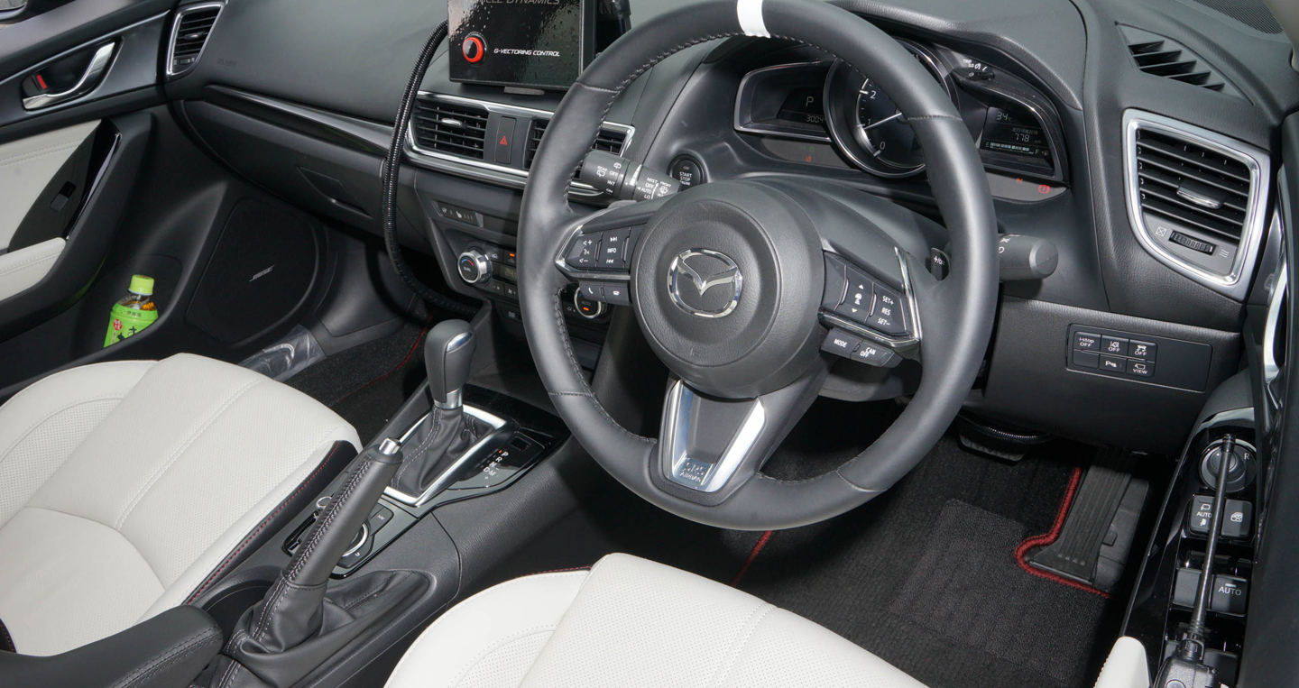 Ảnh chi tiết Mazda3 phiên bản cải tiến