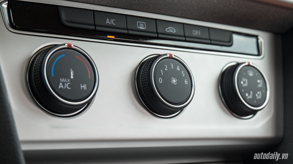 Ảnh nội thất Volkswagen Passat 2016 Passat (23).jpg