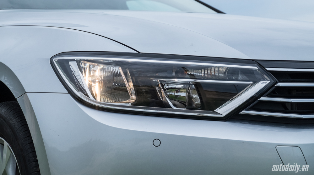 Ảnh ngoại thất Volkswagen Passat 2016 Passat (6).jpg
