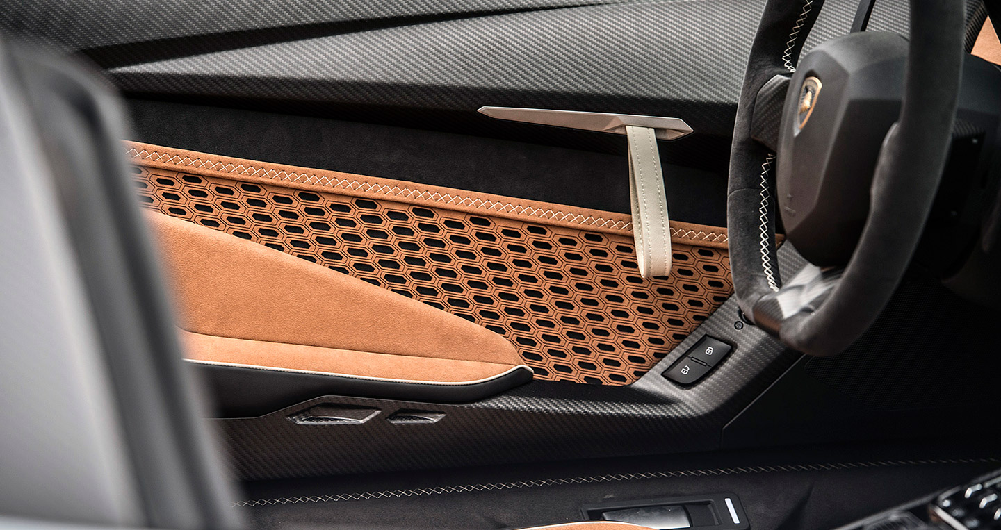 Ảnh chi tiết Lamborghini Centenario Roadster 17-lamborghini-centenario-roadster-quail-1.jpg