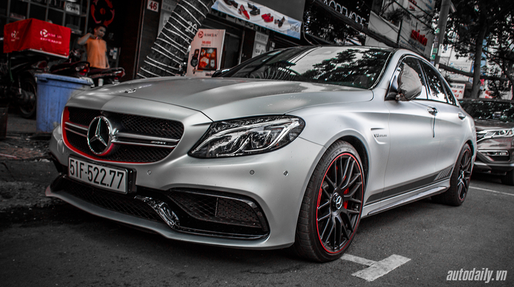 Mercedes-AMG C63 S Edition 1 trên phố Sài Gòn Mercedes-AMG C63S Edition 1 (1).jpg
